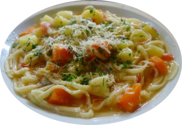 Sopa de fideos vegetariana