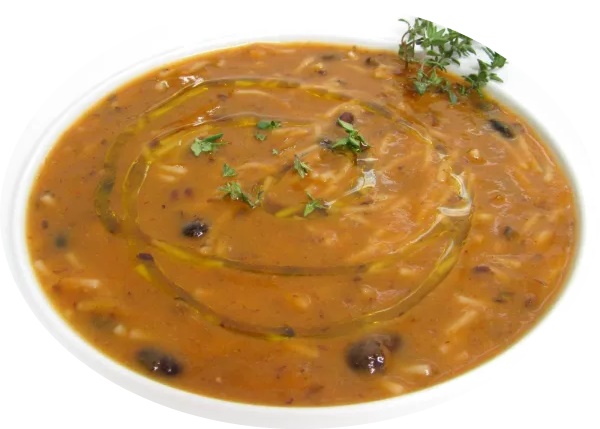 Sopa de frijoles con pasta